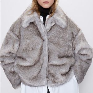 NWT Zara faux fur short coat in M